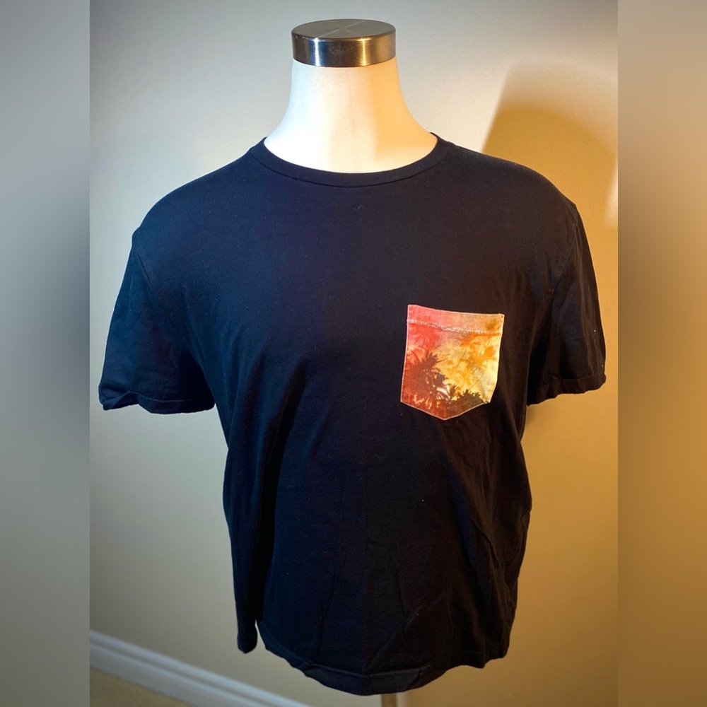 ♠️ 4/$50 H&M - Sunset Pocket Tee - XL